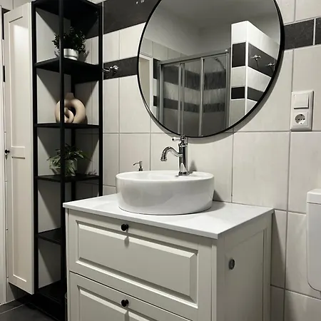 Mit Ladesaeule Apartman